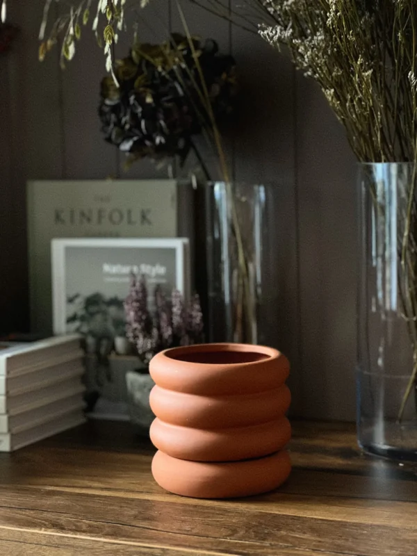 Curvy Pot | Terracotta - Image 4