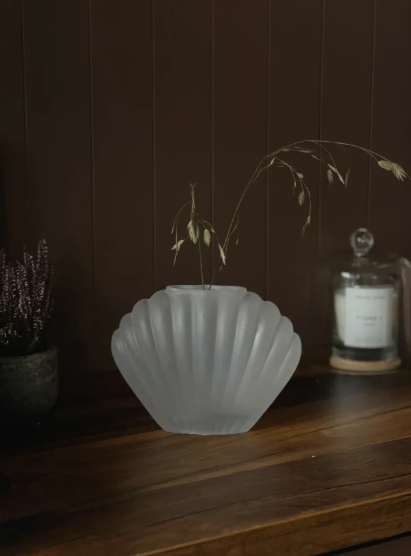 Adelle Shell Vase | Frosted White