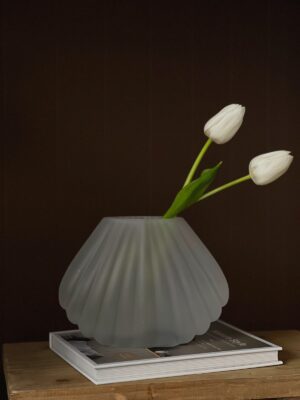 Elsa Shell Vase | Frosted White