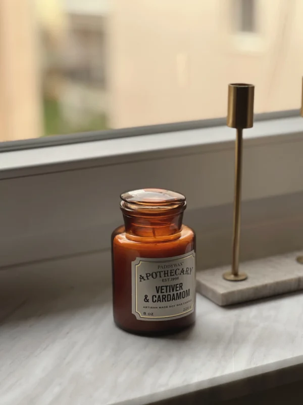Paddywax Apothecary Candle Vetiver & Cardamom 226gr - Image 2